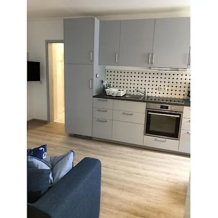 Ahrenshoop פרראו