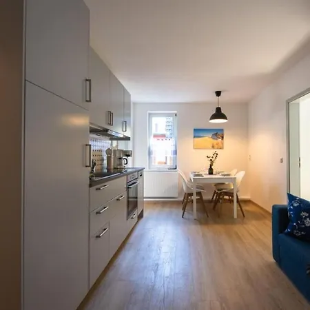 Ahrenshoop * פרראו